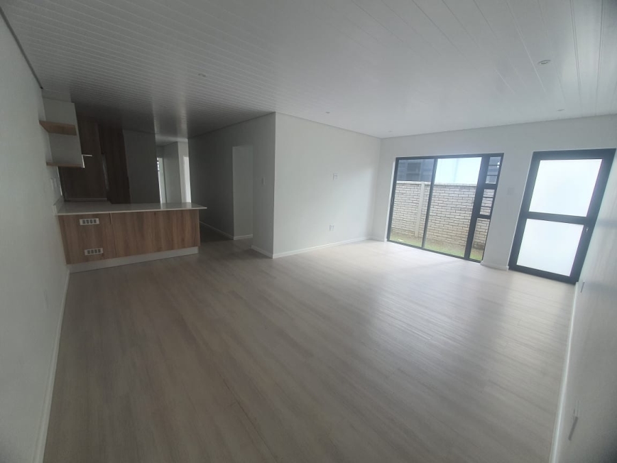 To Let 3 Bedroom Property for Rent in Beacon Bay Eastern Cape